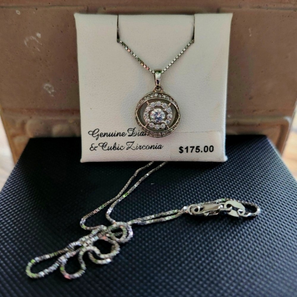 Cubic Zirconia Round Pendant Necklace - 18 inch NWOT